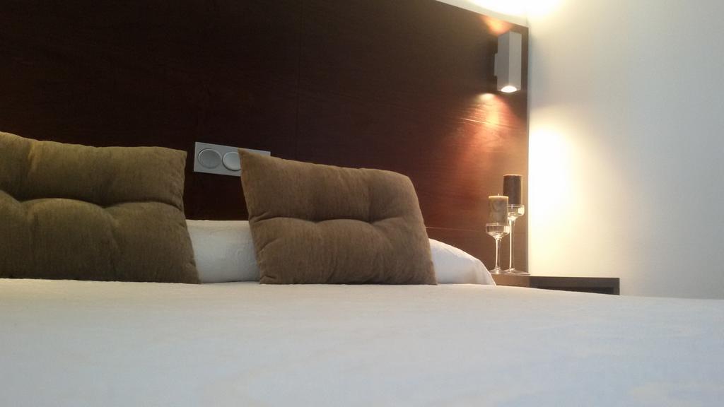 Hotel Rural Arroyo La Plata By Bossh Hotels Jerez De Los Caballeros Exterior photo