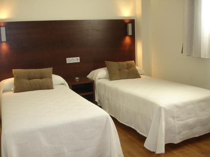 Hotel Rural Arroyo La Plata By Bossh Hotels Jerez De Los Caballeros Exterior photo