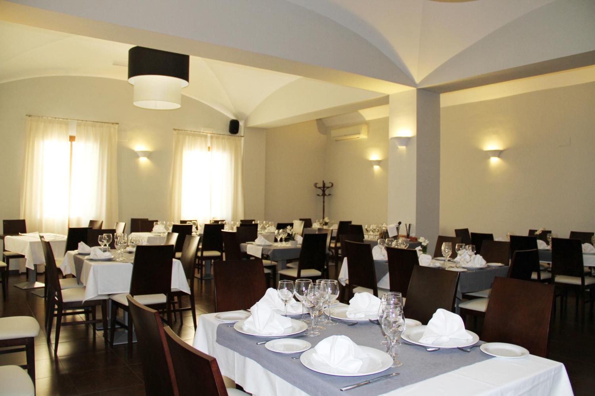 Hotel Rural Arroyo La Plata By Bossh Hotels Jerez De Los Caballeros Exterior photo