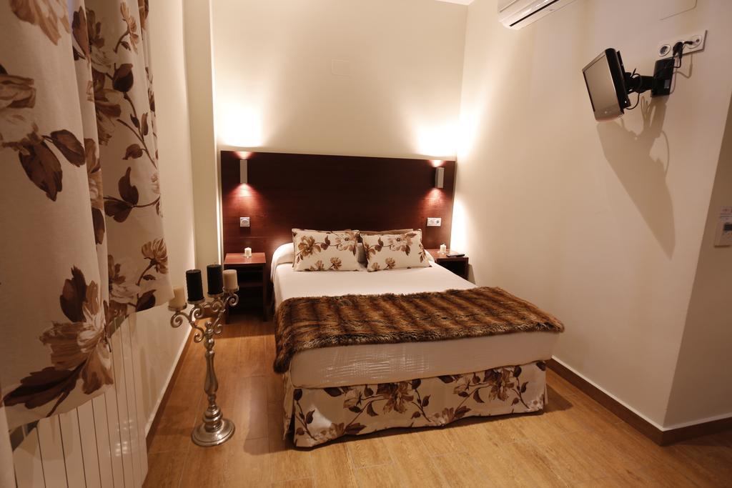Hotel Rural Arroyo La Plata By Bossh Hotels Jerez De Los Caballeros Exterior photo
