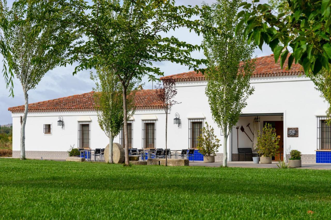 Hotel Rural Arroyo La Plata By Bossh Hotels Jerez De Los Caballeros Exterior photo