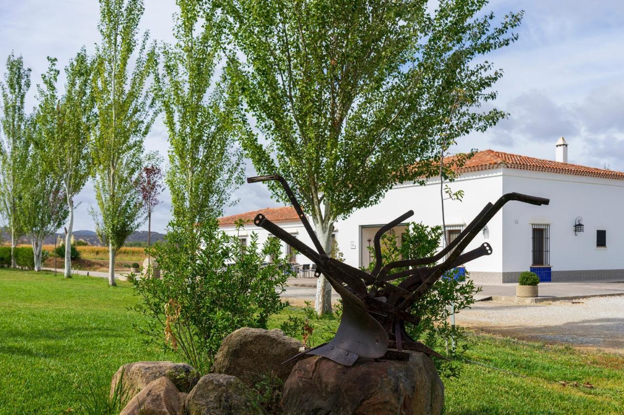 Hotel Rural Arroyo La Plata By Bossh Hotels Jerez De Los Caballeros Exterior photo