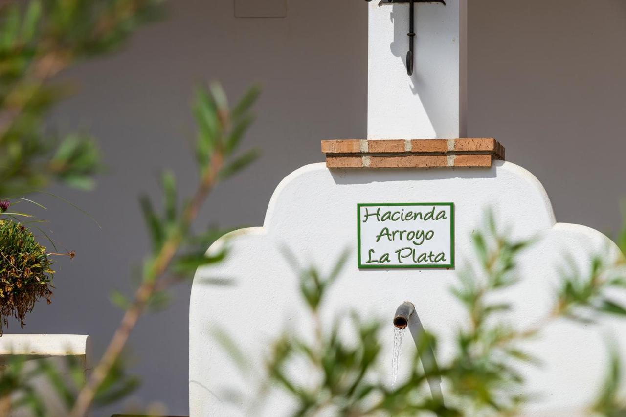 Hotel Rural Arroyo La Plata By Bossh Hotels Jerez De Los Caballeros Exterior photo