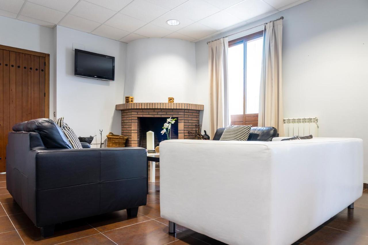 Hotel Rural Arroyo La Plata By Bossh Hotels Jerez De Los Caballeros Exterior photo